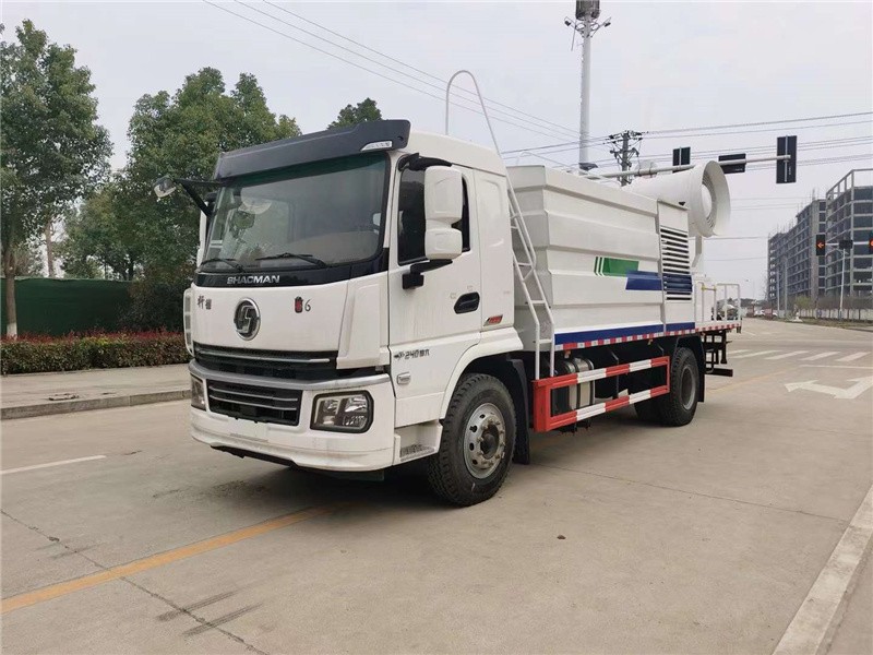 陕汽轩德翼6抑尘车3