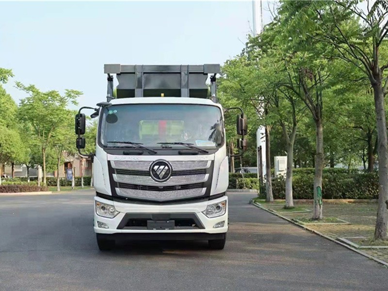 福田欧航勾臂式垃圾车1