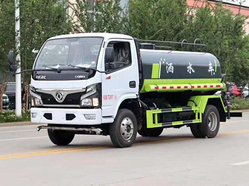 东风福瑞卡5方洒水车2