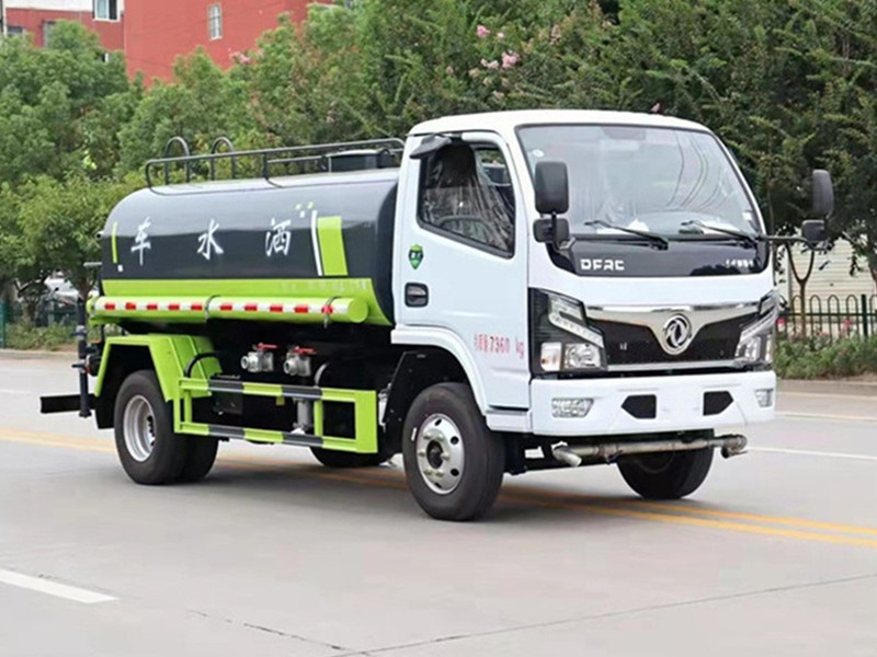 东风福瑞卡5方洒水车3
