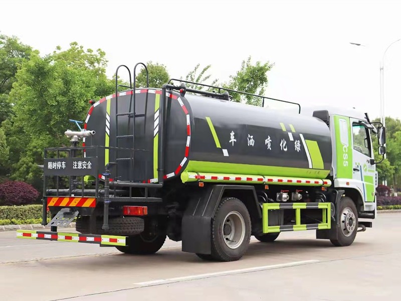 东风华神12方洒水车7