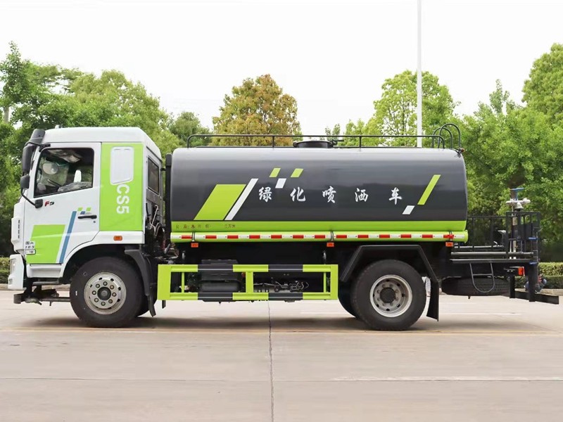 东风华神12方洒水车5