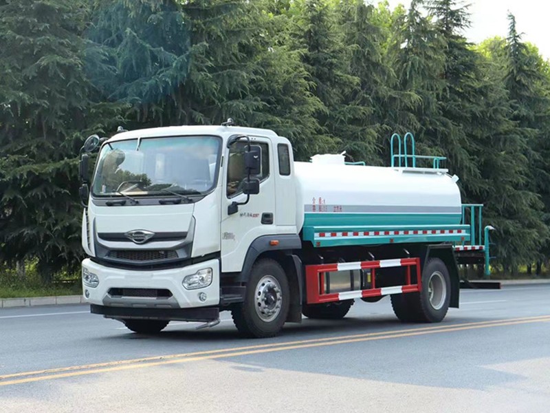 福田时代领航12方洒水车3