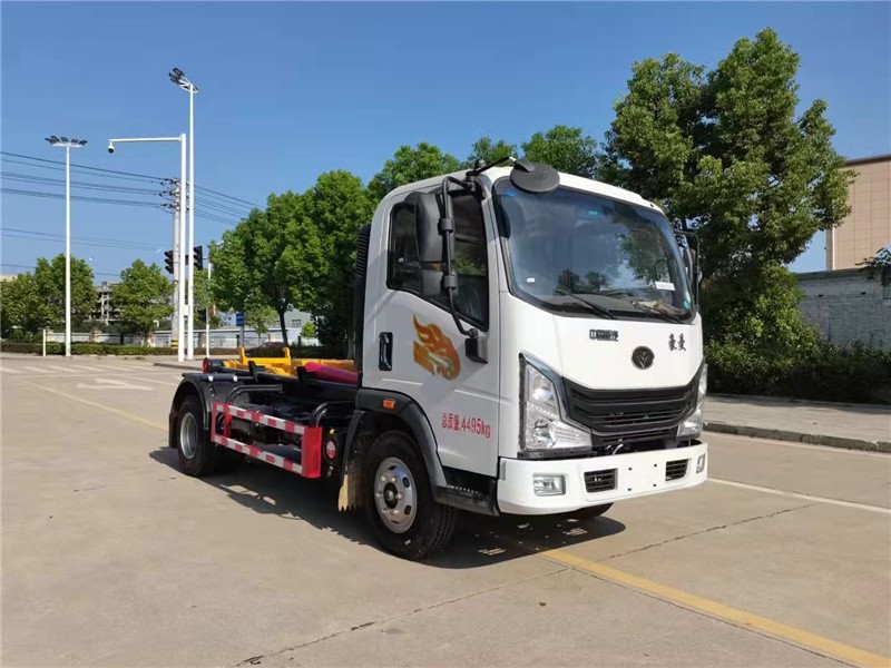 重汽豪曼5方勾臂式垃圾车2