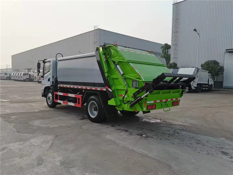东风华神9方压缩式垃圾车6