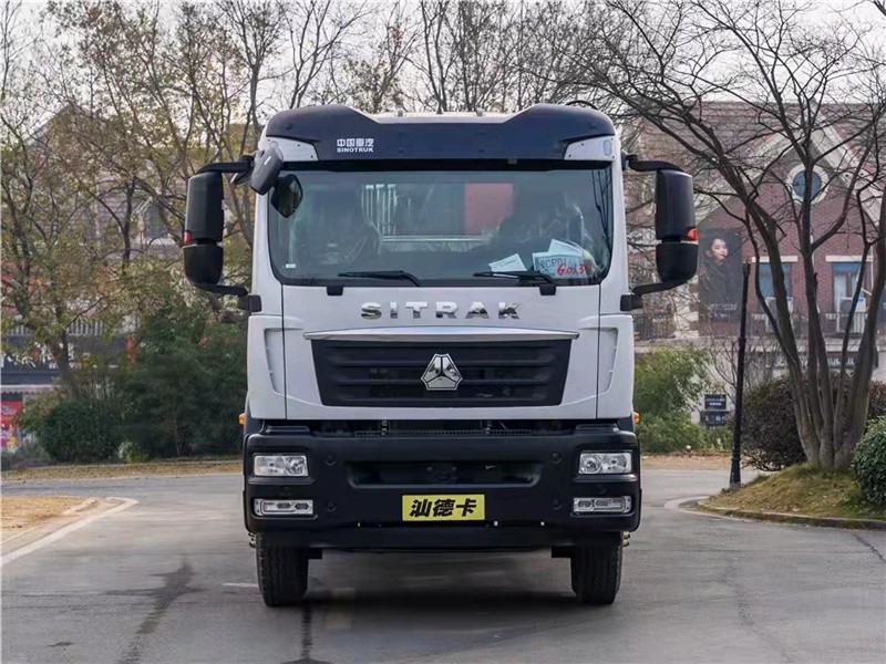 重汽汕德卡19方洒水车1