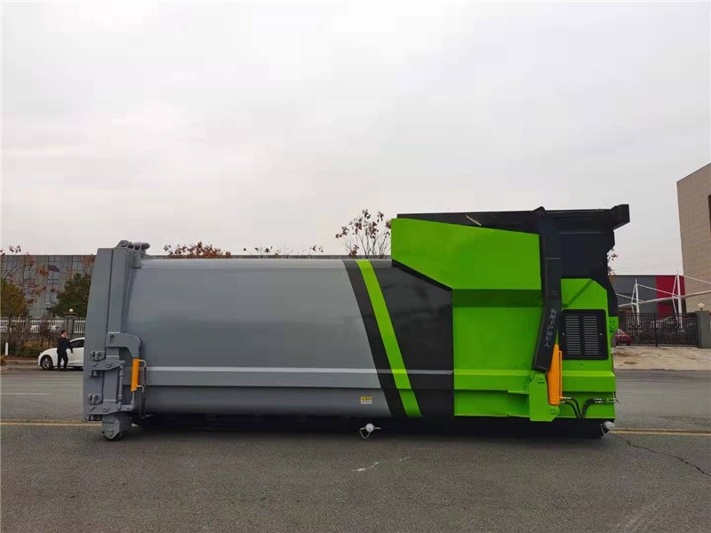 18方移动压缩式垃圾车站4