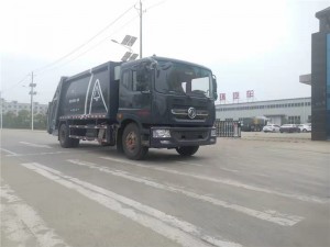 东风多利卡18方压缩垃圾车
